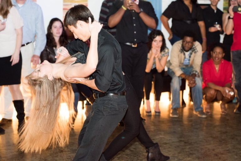 Five Choreographic Tips To Mix Up Your Social Dancing
