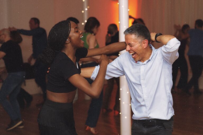 Changó Salsa – Crossbody Class & Social – 100% Salsa